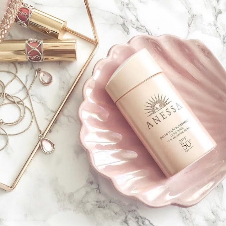 Kem chống nắng Anessa Perfect UV Mild Milk SPF 50