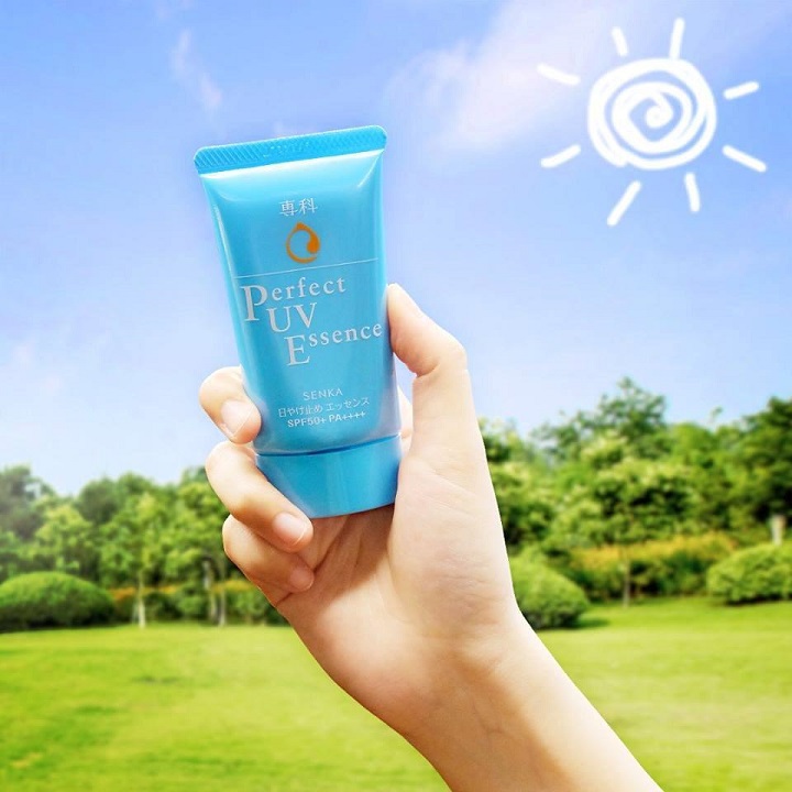 SENKA Perfect UV Essence SPF50+ PA++++ body nâng tông