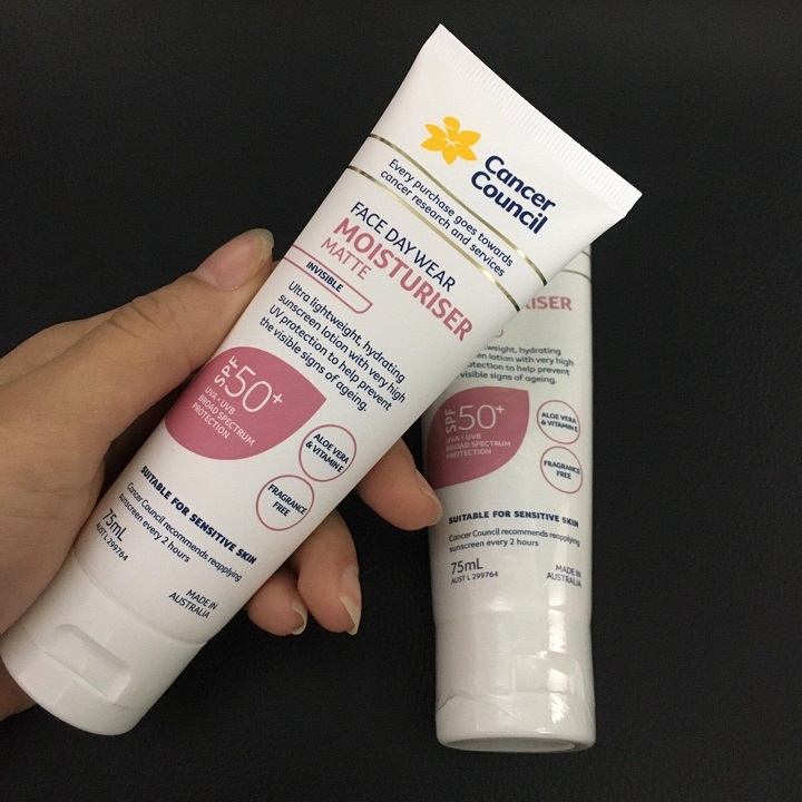 Cancer Council Face Day Wear Moisturizer Matte Invisible SPF50+ cay mắt